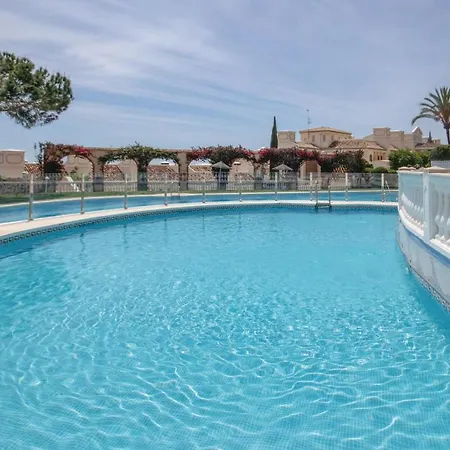 2 Bedroom Amazing In Calahonda *