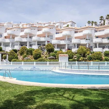 2 Bedroom Amazing In Calahonda Apartment Sitio de Calahonda